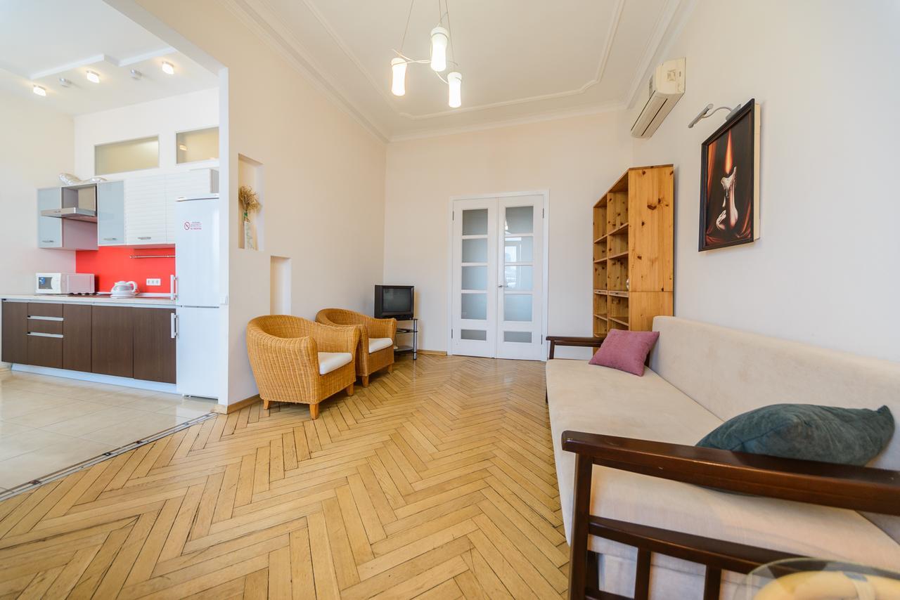 Apartments On Khreschatyk 27 Κίεβο Εξωτερικό φωτογραφία